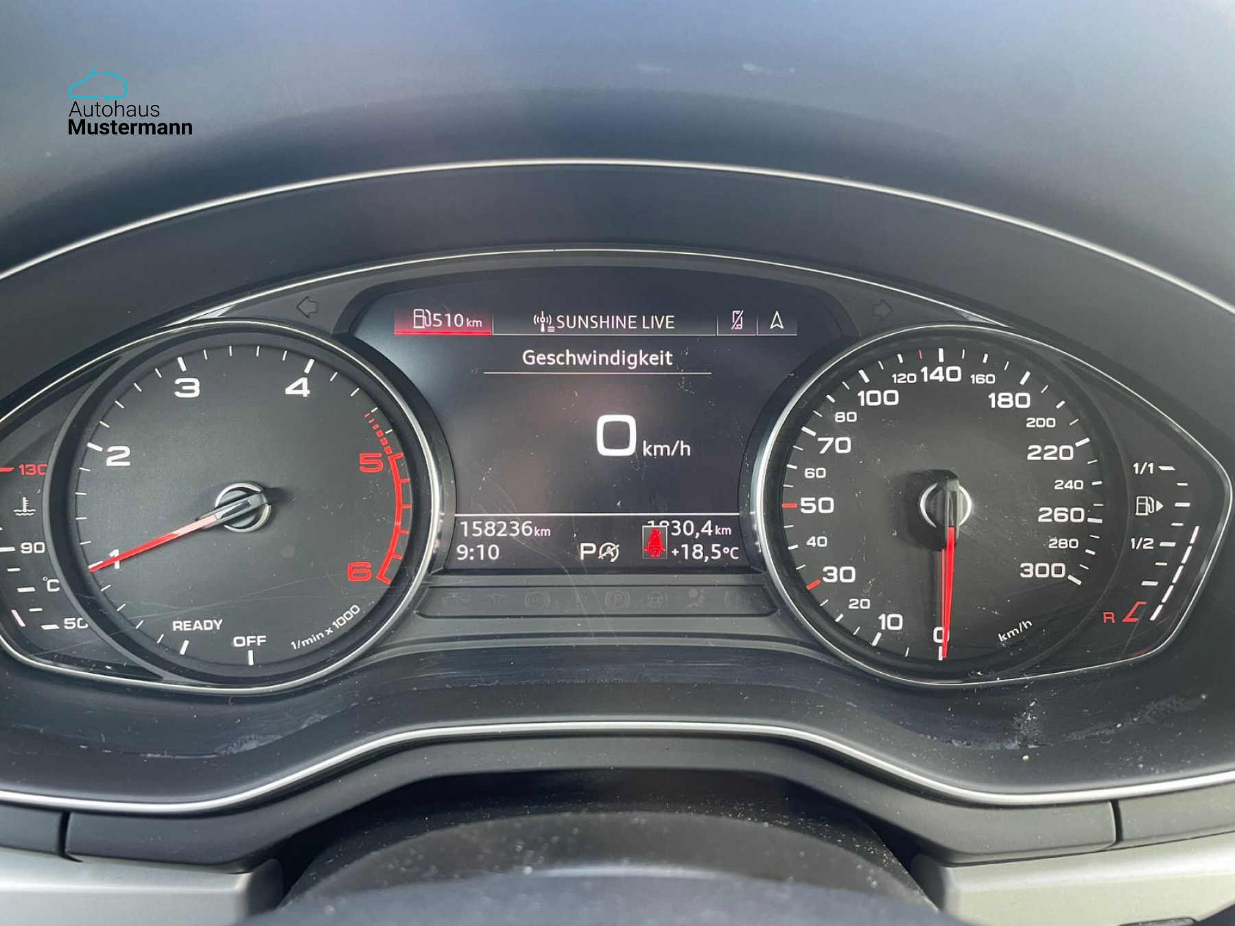 Fahrzeugabbildung Audi A4 Avant 35 2.0 TDI S line S-tronic MATRIX MMI ACC