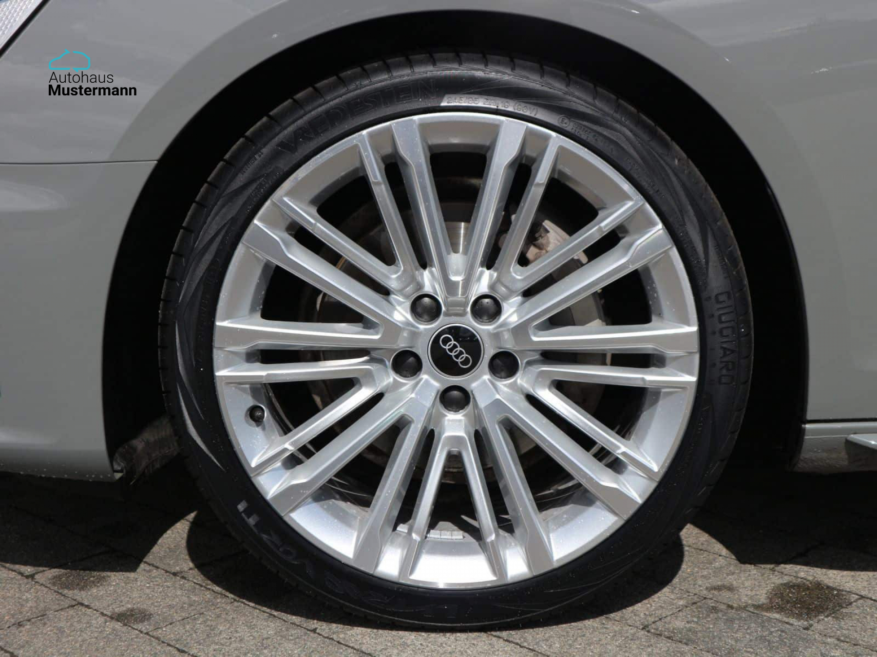 Fahrzeugabbildung Audi A4 Avant S line 40 TDI quattro S tronic PANO+AHK