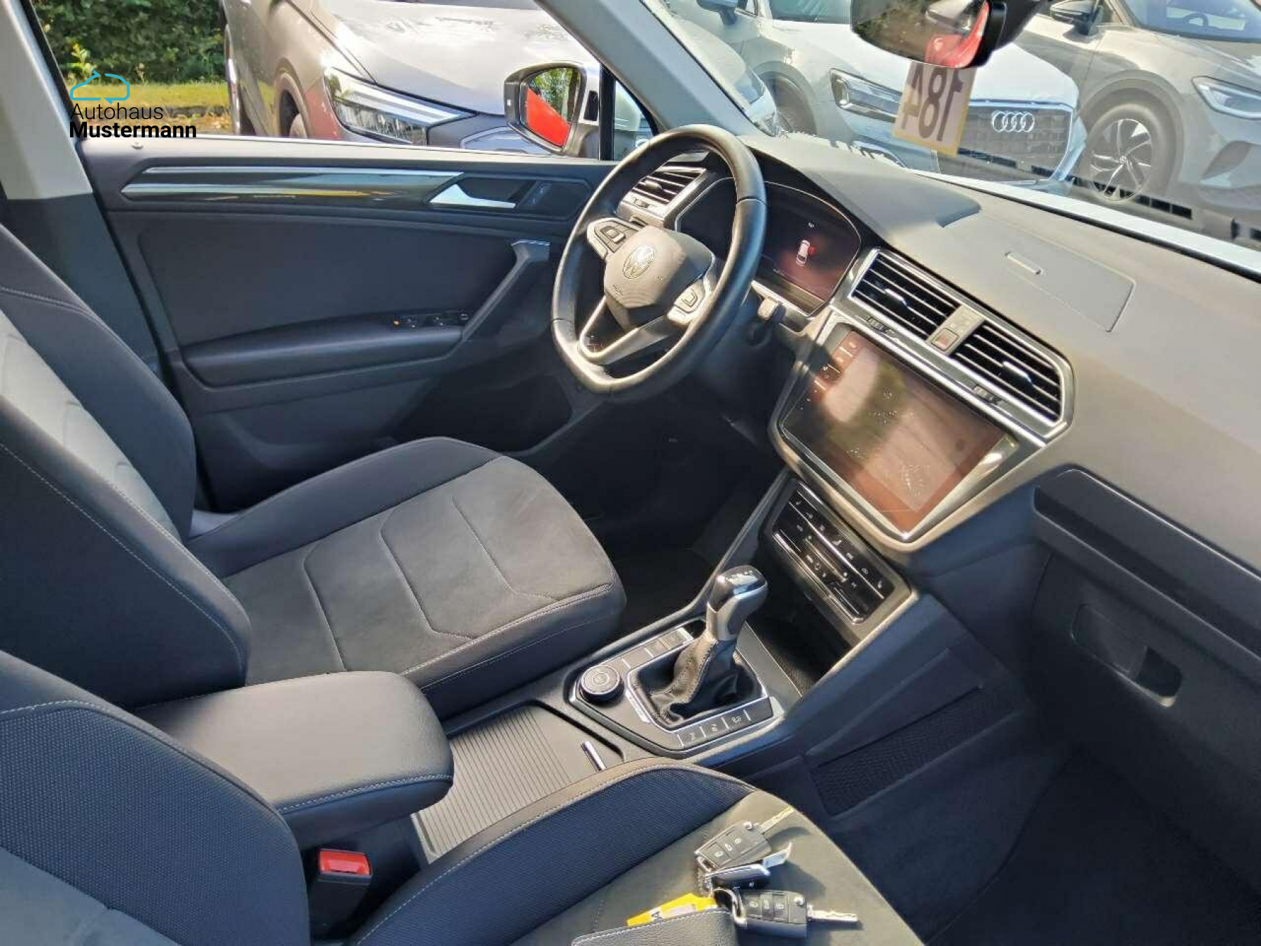 Fahrzeugabbildung Volkswagen Tiguan 2.0 TDI DSG Elegance 4M AHK MATRIX STHZG